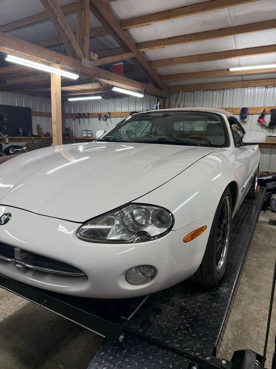 2001 Jaguar X100 XK8 - Image 14 of 16