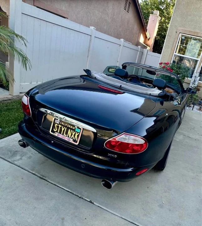 2001 Jaguar X100 XK8 - Image 3 of 6
