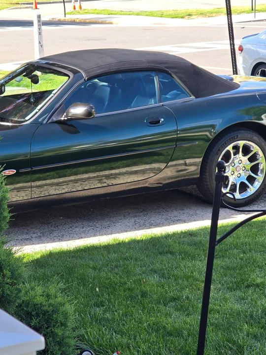 2001 Jaguar X100 XKR - Image 2 of 10