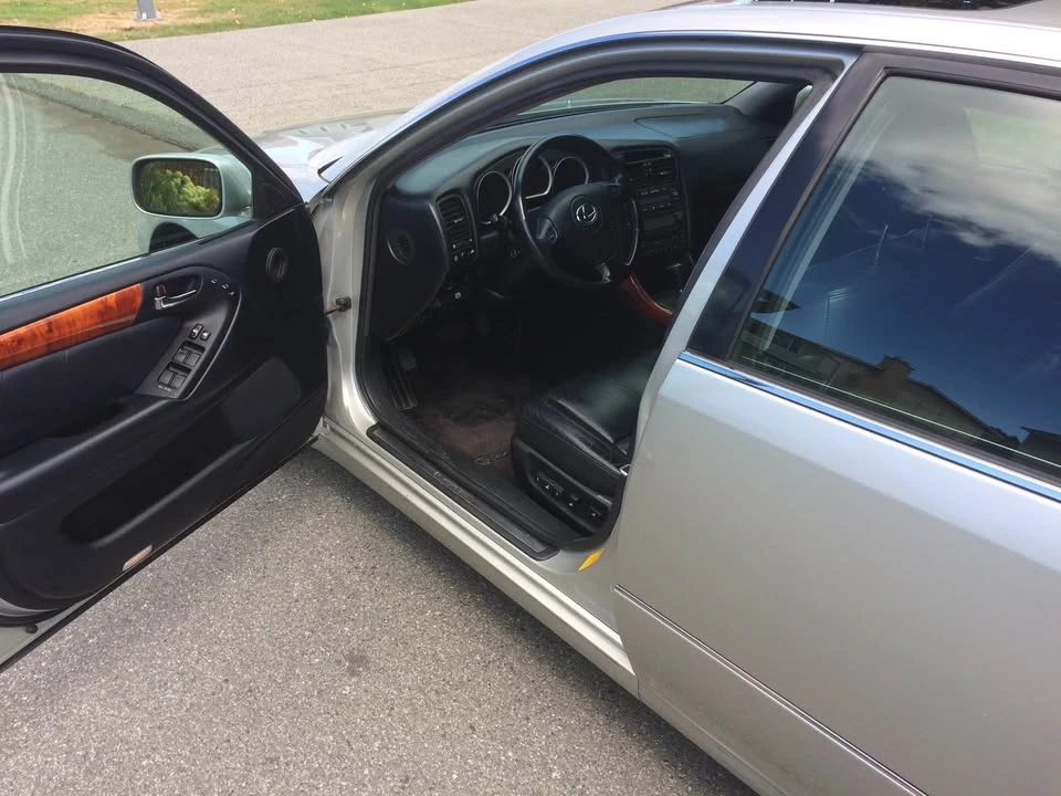 2001 Lexus GS 2nd Gen - Image 5 of 7