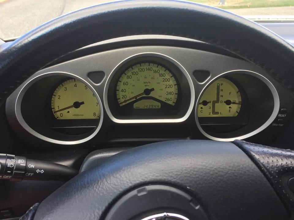 2001 Lexus GS 2nd Gen - Image 4 of 7