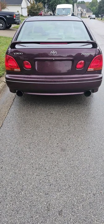 2001 Lexus GS 2nd Gen - Image 3 of 11