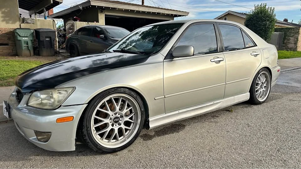 2001 Lexus IS 1st Gen - Image 2 of 7