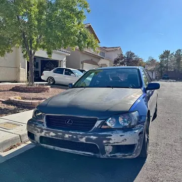 2001 Lexus IS300