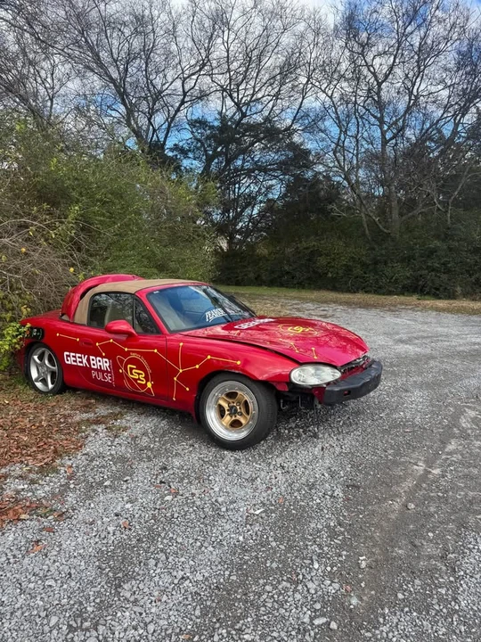 2001 Mazda NB MX-5 Miata - Image 2 of 6