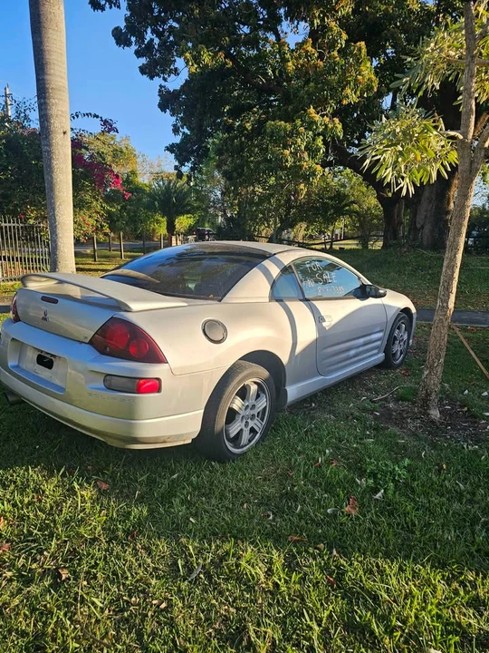 2001 Mitsubishi Eclipse 3rd Gen - Image 2 of 4