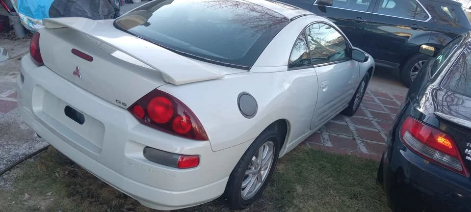 2001 Mitsubishi Eclipse 3rd Gen - Image 2 of 3