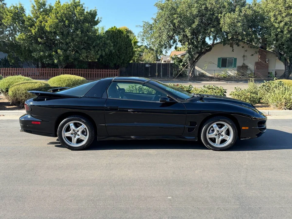 2001 Pontiac Firebird Trans Am 4th Gen - Image 3 of 20