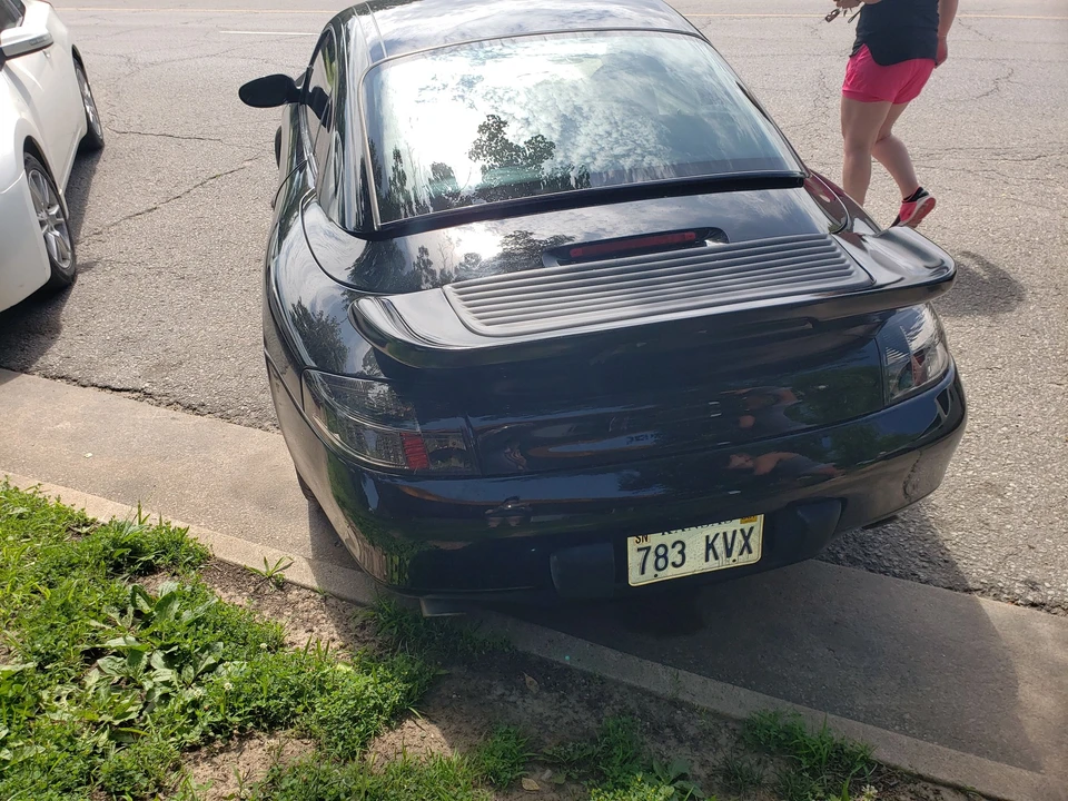 2001 Porsche 996 Carrera - Image 2 of 3