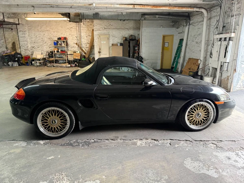 2001 Porsche 986 Boxster - Image 2 of 17
