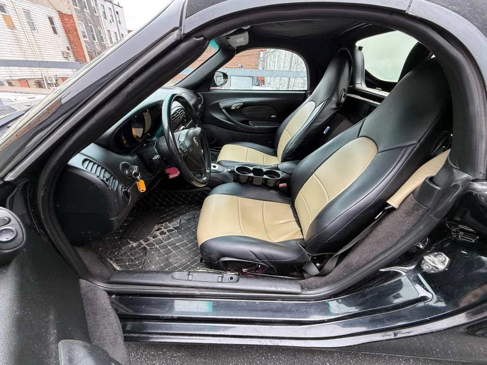 2001 Porsche 986 Boxster - Image 8 of 17