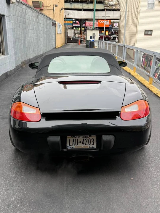 2001 Porsche 986 Boxster - Image 16 of 17