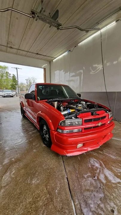 2001 Chevrolet S-10 Blazer 2nd Gen - Image 2 of 4