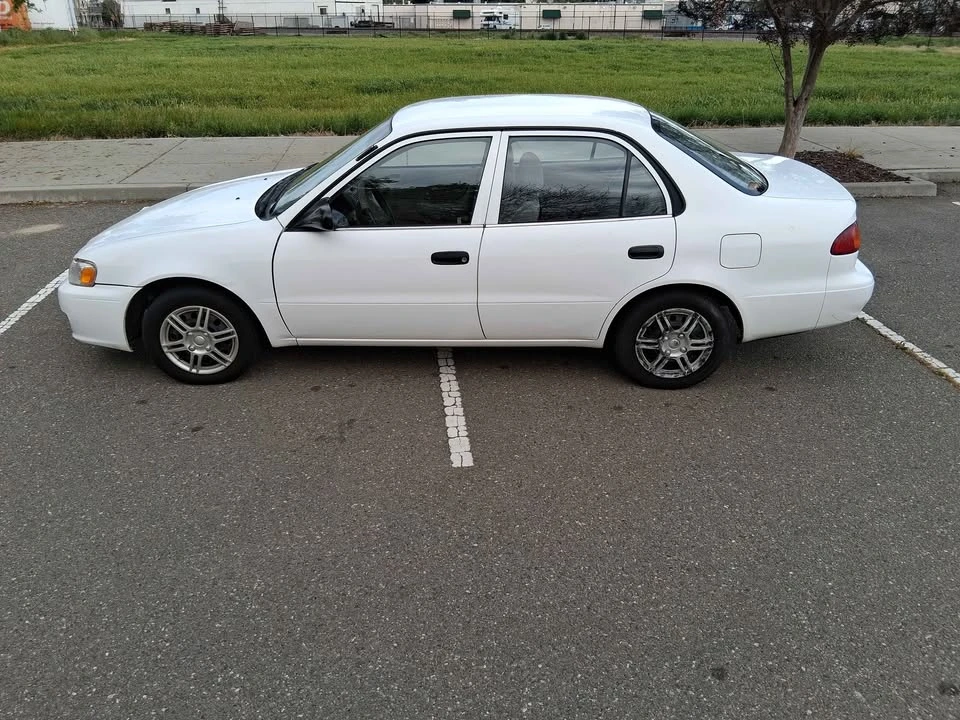 2001 Toyota Corolla 9th Gen - Image 5 of 9