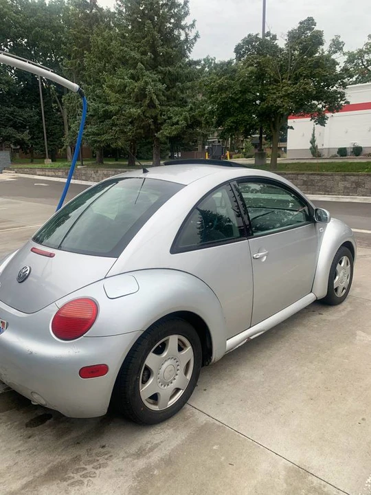 2001 Volkswagen New Beetle - Image 3 of 6