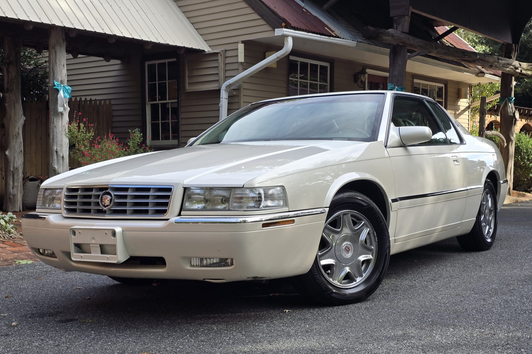 2001 Cadillac Eldorado ESC