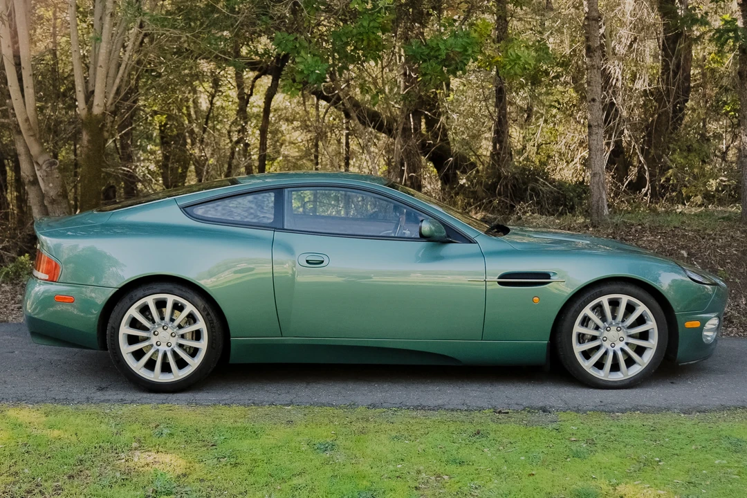 2002 Aston Martin Vanquish 1st Gen - Image 7 of 31