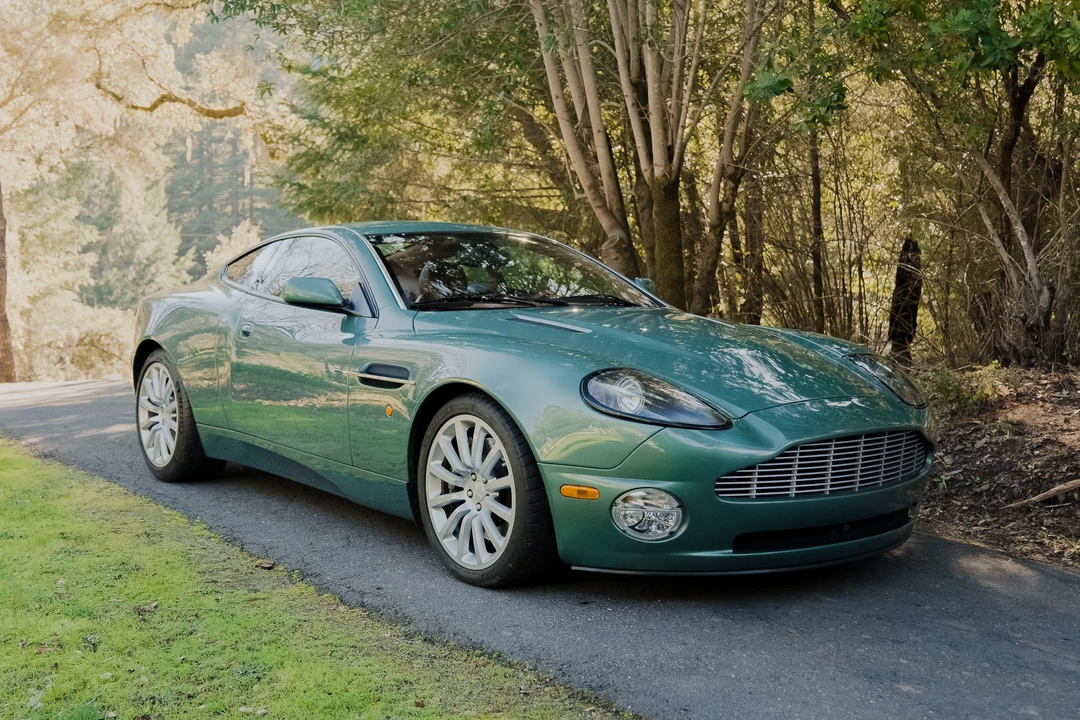 2002 Aston Martin Vanquish 1st Gen - Image 3 of 31
