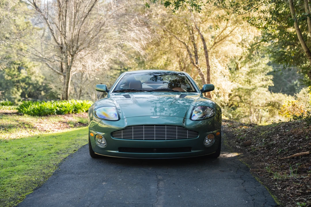 2002 Aston Martin Vanquish 1st Gen - Image 2 of 31