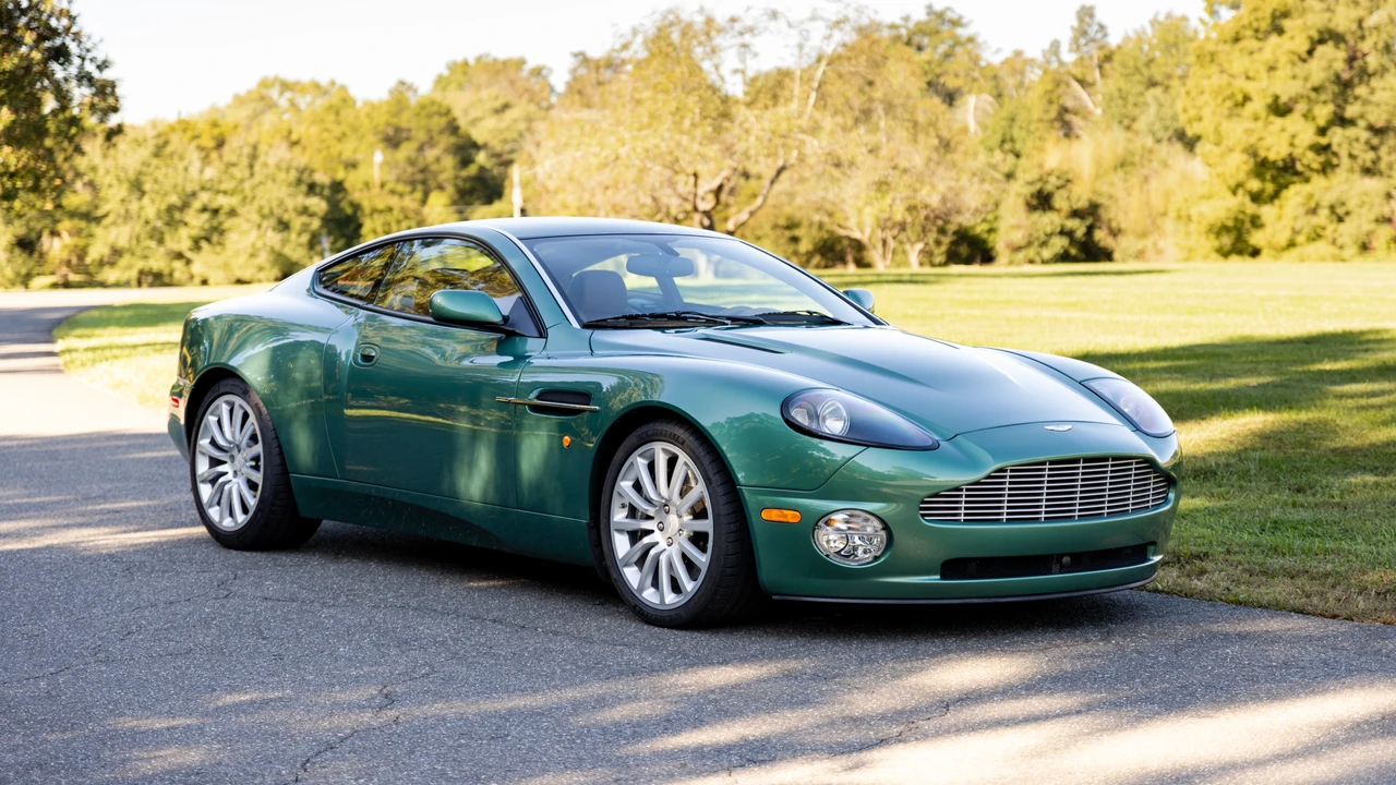 2002 Aston Martin Vanquish 1st Gen - Image 6 of 31