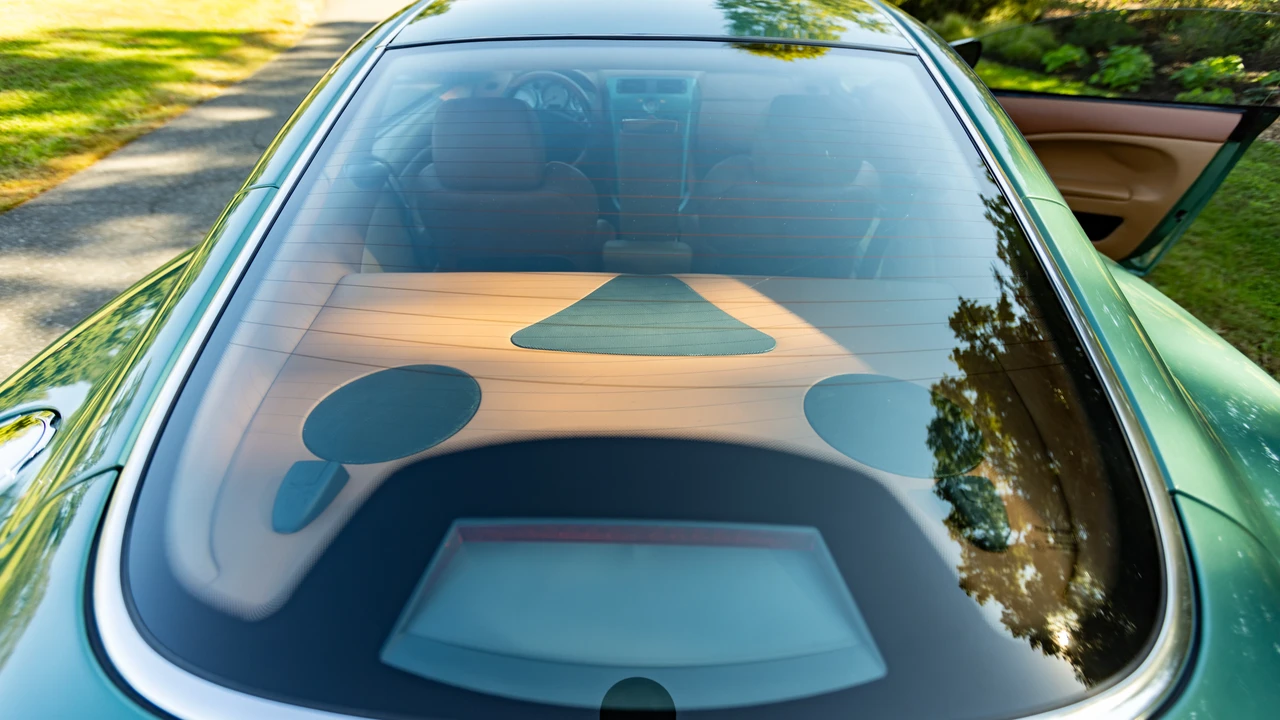 2002 Aston Martin Vanquish 1st Gen - Image 19 of 31