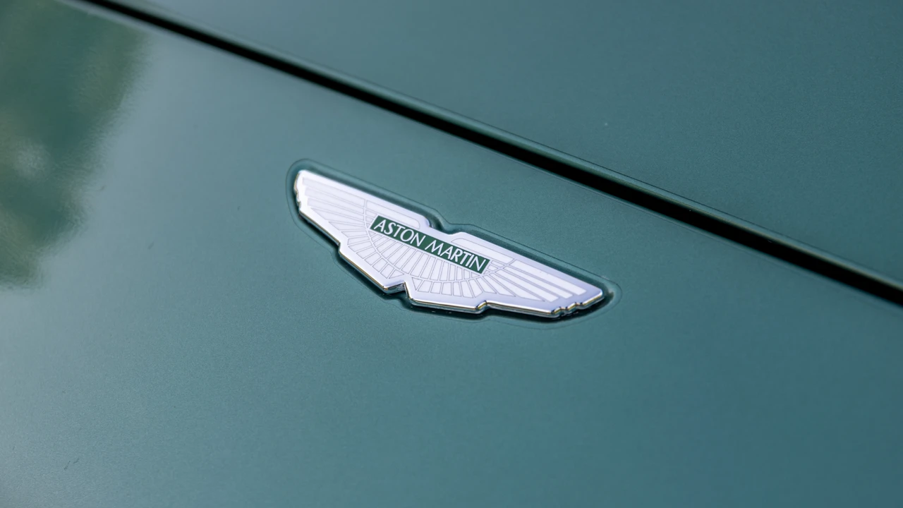 2002 Aston Martin Vanquish 1st Gen - Image 29 of 31