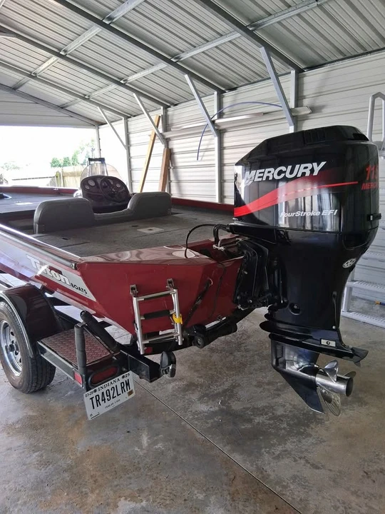 2002 Triton - Image 2 of 10