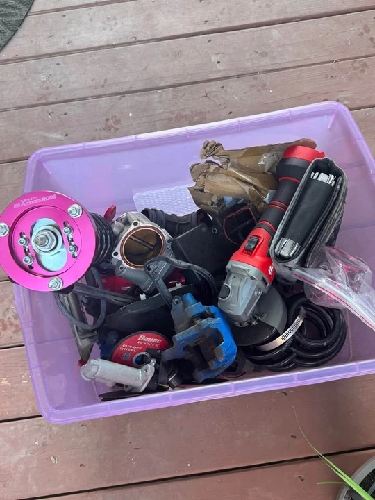 2002 Parts & Memorabilia Mechanical Components - Image 4 of 4