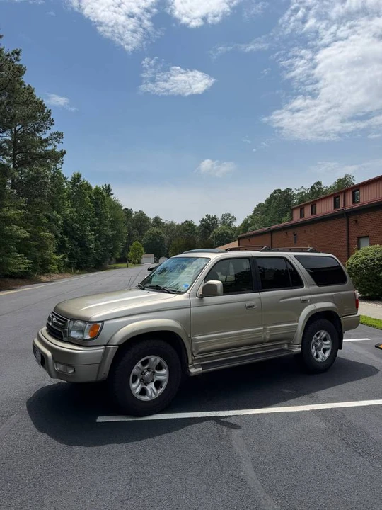 2002 Toyota 4Runner 3rd Gen - Image 2 of 19