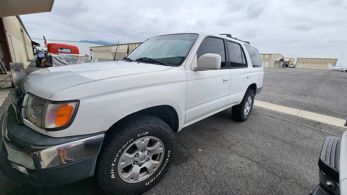 2002 Toyota 4Runner 3rd Gen - Image 2 of 8