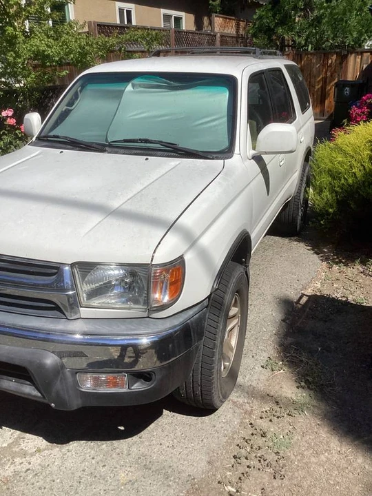 2002 Toyota 4Runner 3rd Gen - Image 2 of 11