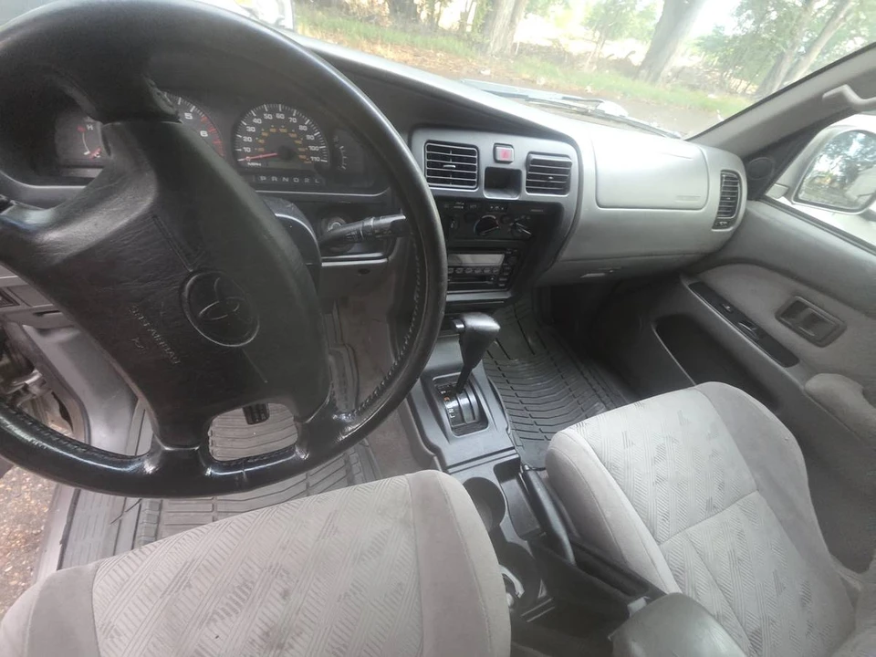 2002 Toyota 4Runner 3rd Gen - Image 11 of 18