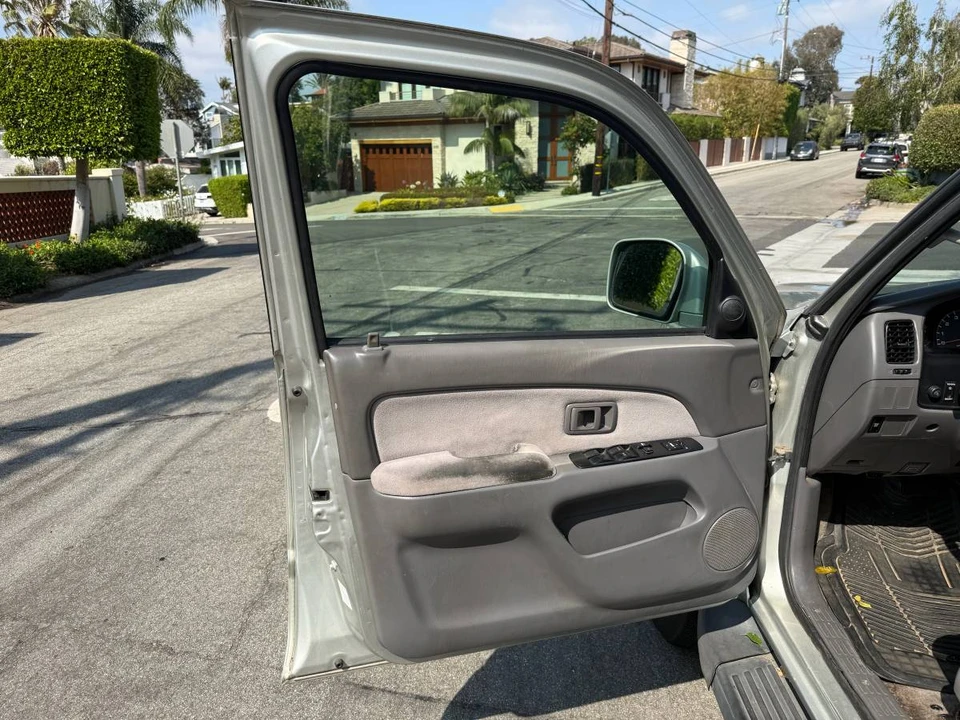 2002 Toyota 4Runner 3rd Gen - Image 4 of 17