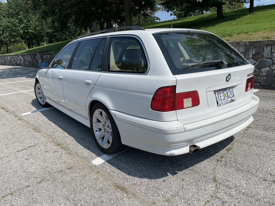 2002 BMW E39 5 Series - Image 2 of 5