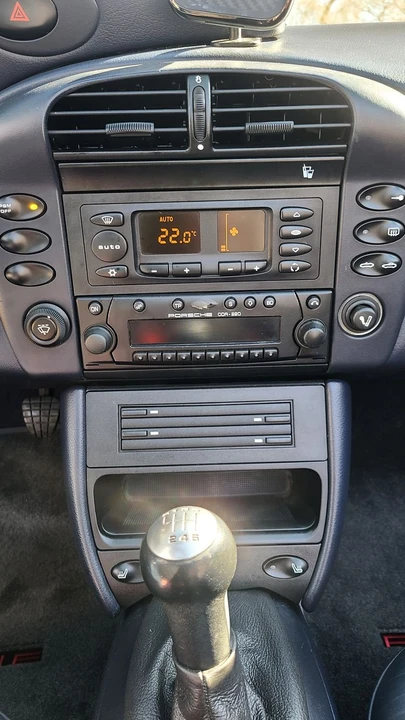 2002 Porsche 996 Carrera - Image 10 of 20