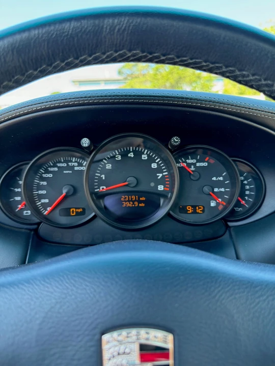 2002 Porsche 996 Carrera - Image 16 of 18
