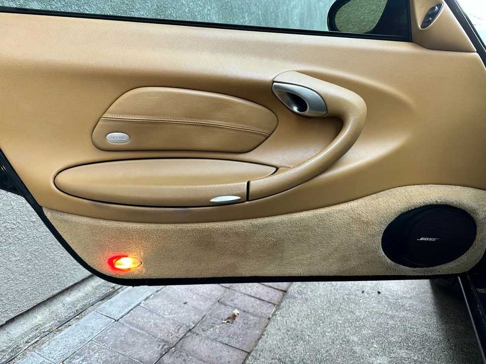 2002 Porsche 996 Targa - Image 10 of 31