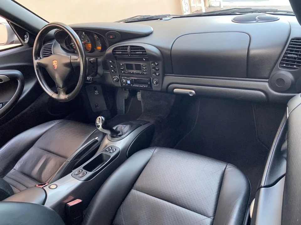 2002 Porsche 996 Carrera - Image 11 of 20