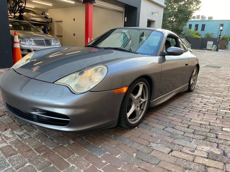 2002 Porsche 996 Carrera - Image 2 of 20