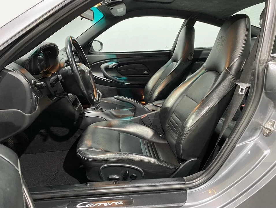 2002 Porsche 996 Carrera - Image 18 of 28