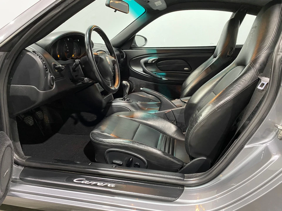 2002 Porsche 996 Carrera - Image 23 of 28