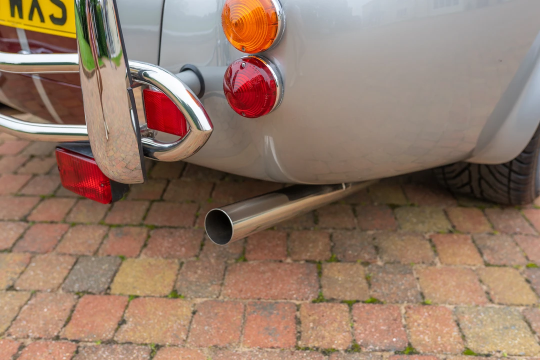 2002 Shelby Cobra Replica - Image 24 of 31