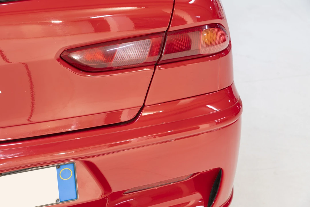 2002 Alfa Romeo 156 GTA - Image 18 of 18