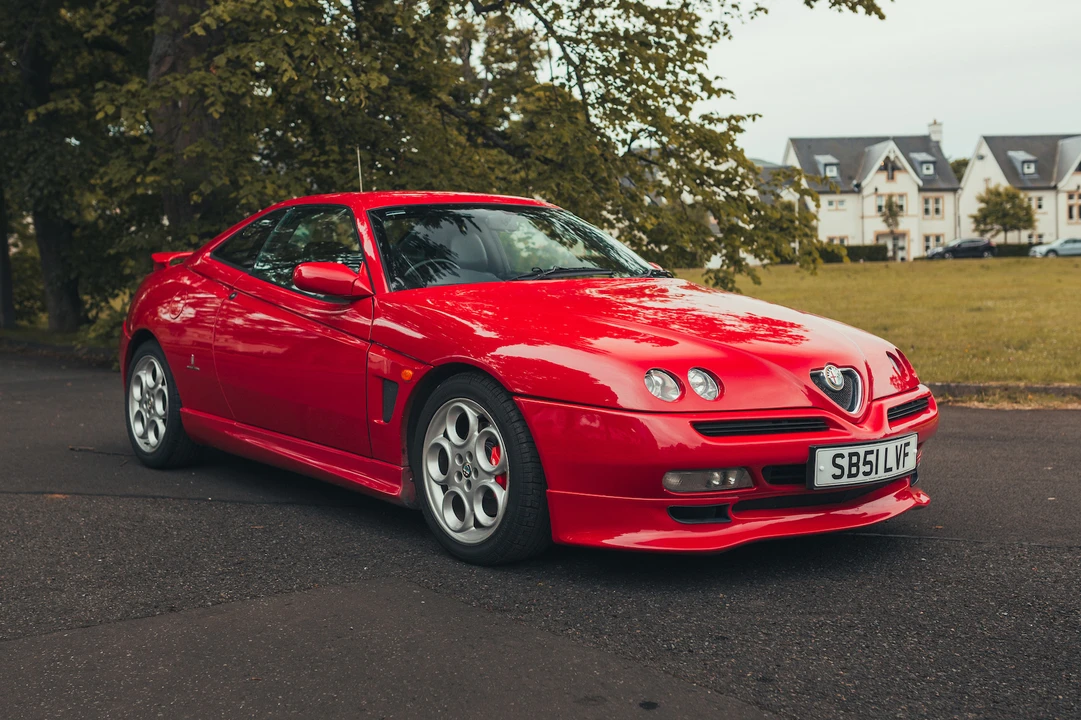 2002 Alfa Romeo 916 GTV & Spider - Image 2 of 31