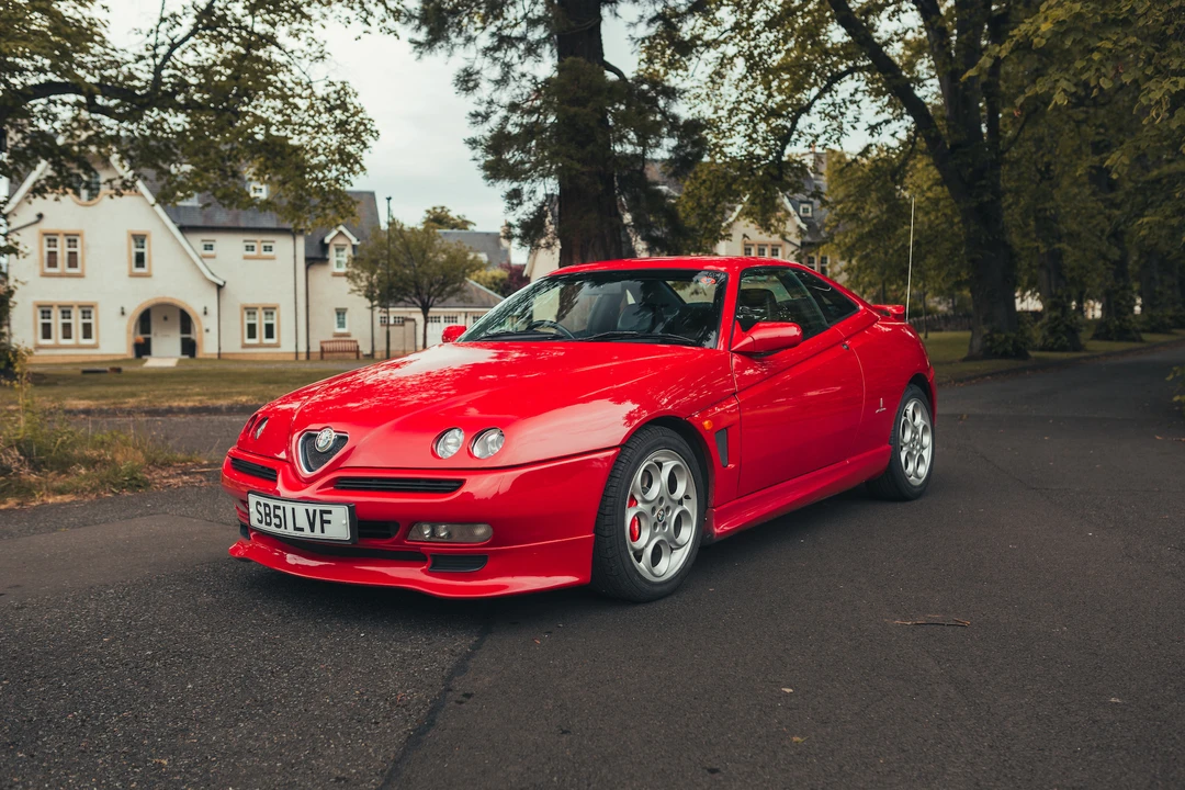 2002 Alfa Romeo 916 GTV & Spider - Image 9 of 31