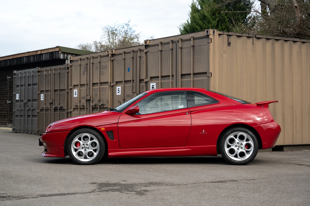 2002 Alfa Romeo 916 GTV & Spider - Image 5 of 31