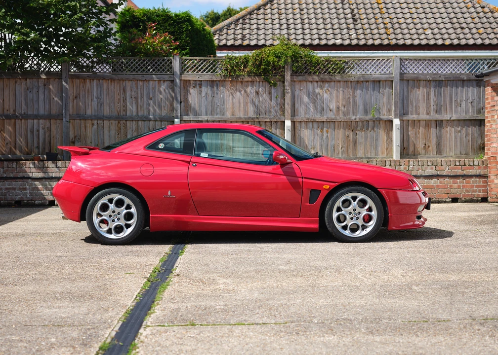 2002 Alfa Romeo 916 GTV & Spider - Image 6 of 31