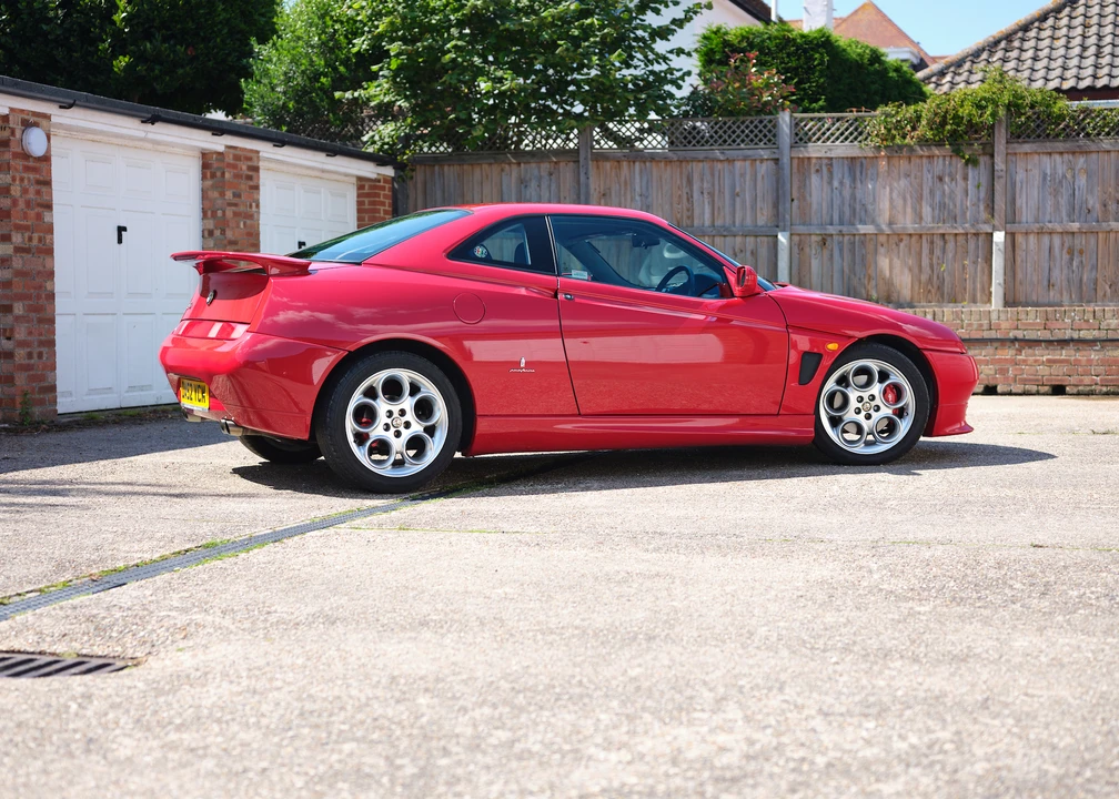 2002 Alfa Romeo 916 GTV & Spider - Image 22 of 31