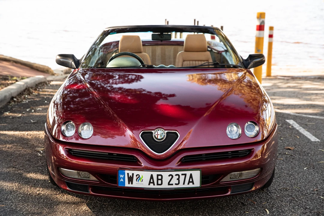 2002 Alfa Romeo 916 GTV & Spider - Image 31 of 31
