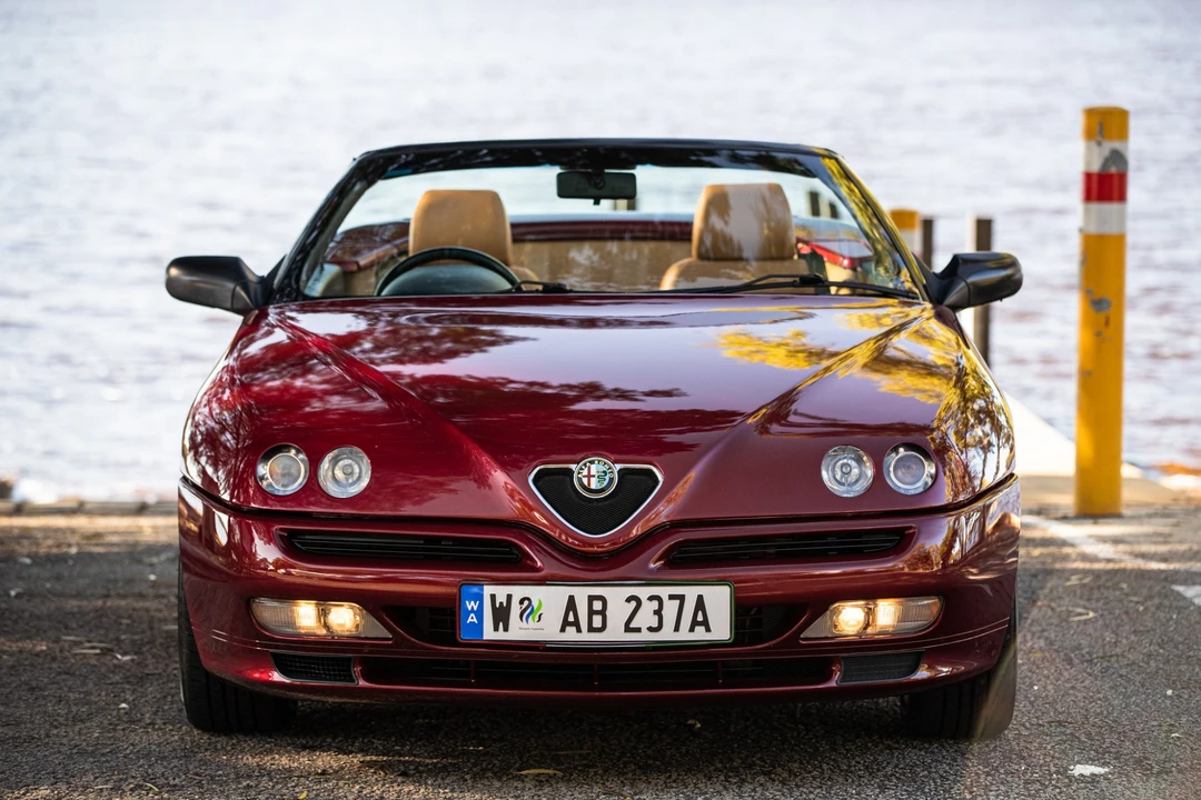 2002 Alfa Romeo 916 GTV & Spider - Image 4 of 31